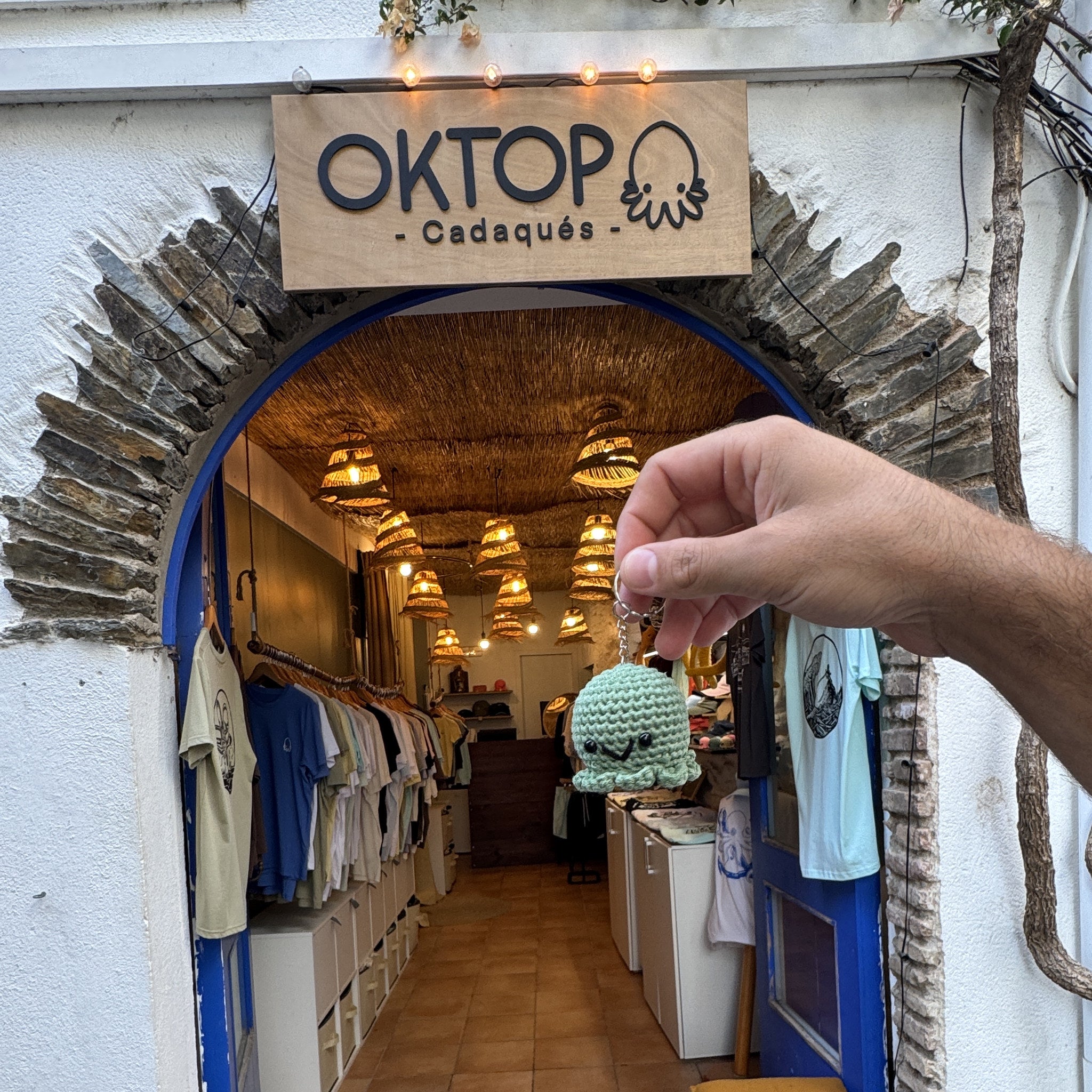 llavero-pulpo-crochet-oktop-cadaques-verde-menta.jpg