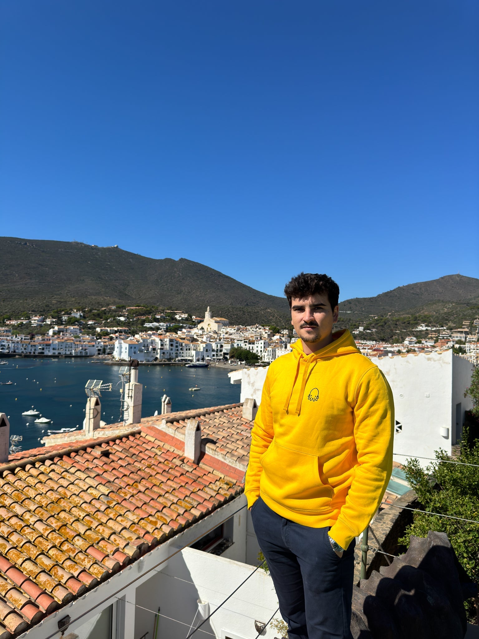 Sudadera Es Cucurucuc Amarilla - Tienda OKTOP